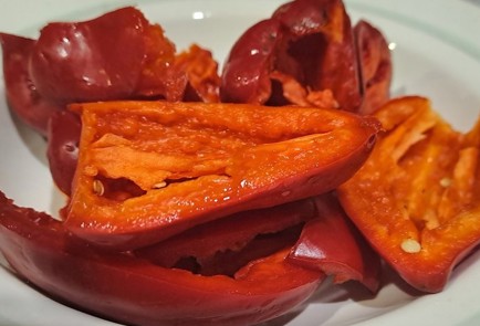 Фото шага рецепта Щука на сковороде с острым и сладким перцем 190840 шаг 5  