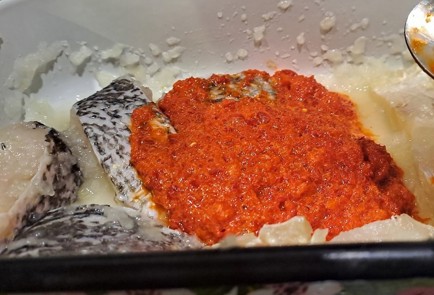 Фото шага рецепта Щука на сковороде с острым и сладким перцем 190840 шаг 7  