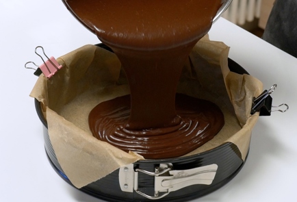Фото шага рецепта Шоколадный торт 139618 шаг 3  