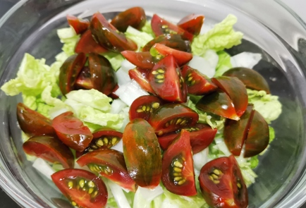 Фото шага рецепта Сочинский салат с маринованными огурцами 152342 шаг 2  