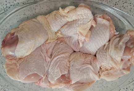 Фото шага рецепта Сочные куриные бедра в духовке 186471 шаг 3  