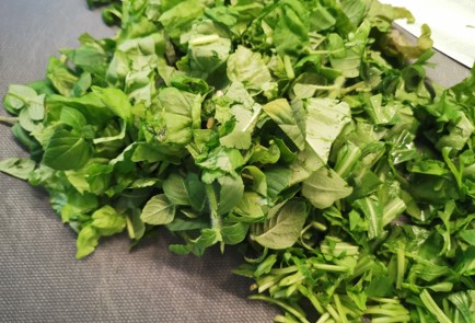 Фото шага рецепта Соус песто 190713 шаг 4