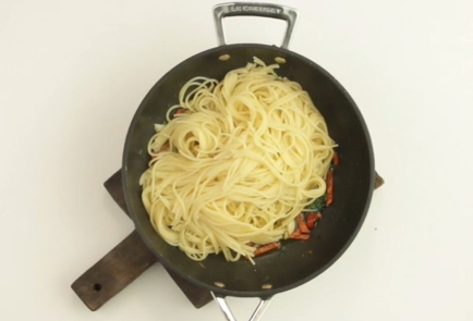 Фото шага рецепта Спагетти с чесноком и маслом 17620 шаг 7  