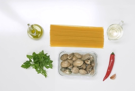 Фото шага рецепта Спагетти с вонголе 139713 шаг 1  