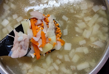 Фото шага рецепта Суп куриный с чечевицей и сливками 174831 шаг 12  