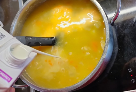 Фото шага рецепта Суп куриный с чечевицей и сливками 174831 шаг 13  