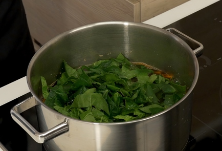 Фото шага рецепта Суп с собой шпинатом и тофу 29615 шаг 5  