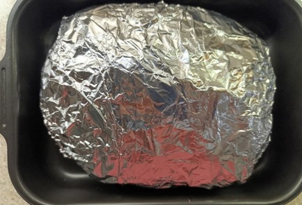 Фото шага рецепта Свиная лопатка в фольге 190868 шаг 15  