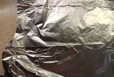 Фото шага рецепта Свиная лопатка в фольге 190868 шаг 2  