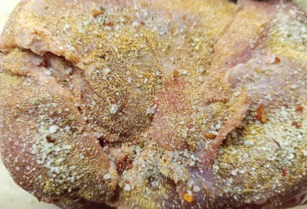 Фото шага рецепта Свиная лопатка в фольге 190868 шаг 6  