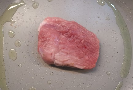 Фото шага рецепта Свинина пофранцузски 190856 шаг 5  