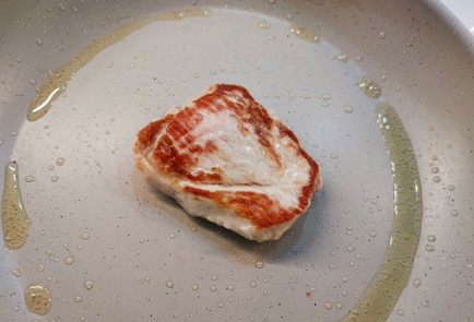 Фото шага рецепта Свинина пофранцузски 190856 шаг 6  