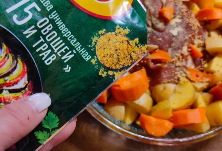 Фото шага рецепта Свинина запеченная с картофелем и морковью 175323 шаг 12  