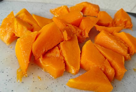 Фото шага рецепта Сырники с запеченной тыквой 190830 шаг 5  