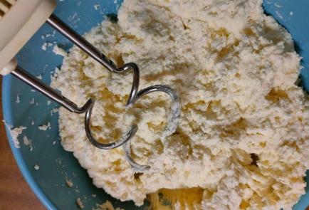 Фото шага рецепта Сырники в сливочнойогуртовой заливке в духовке 175939 шаг 9  