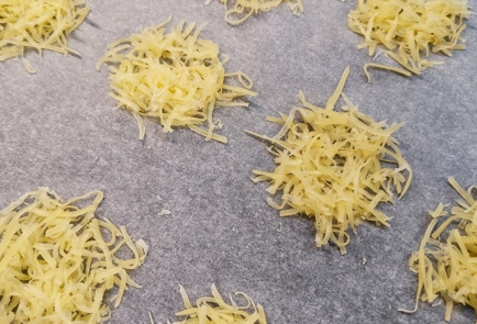 Фото шага рецепта Сырные чипсы с горчицей 173344 шаг 2  