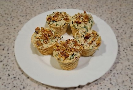 Фото шага рецепта Тарталетки с плавленым сыром и грецкими орехами 190819 шаг 11  