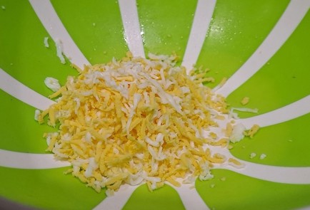 Фото шага рецепта Тарталетки с плавленым сыром и грецкими орехами 190819 шаг 3  