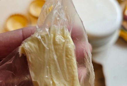 Фото шага рецепта Тарталетки с паштетом 190860 шаг 1  