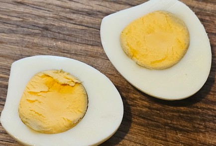 Фото шага рецепта Тарталетки с рыбной начинкой 190855 шаг 4  