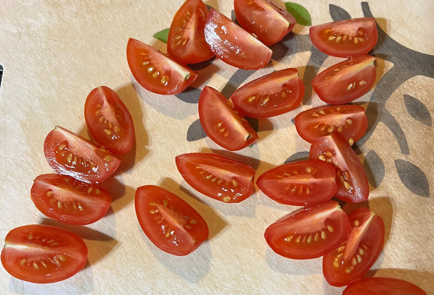 Фото шага рецепта Теплый салат с печенью и красными апельсинами 151892 шаг 2  