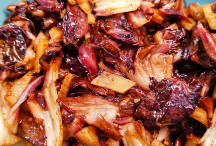 Фото шага рецепта Теплый имбирный салат из краснокочанной капусты 151566 шаг 10  