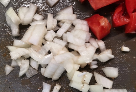 Фото шага рецепта Томатная солянка с мясными колбасками 152922 шаг 5  