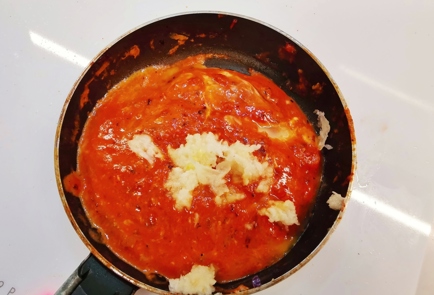 Фото шага рецепта Томатногорчичный соус с луком 153017 шаг 10  