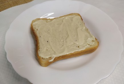 Фото шага рецепта Тосты с курицей 190749 шаг 4  