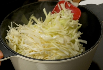 Тушеная капуста с картошкой и мясом, как приготовить