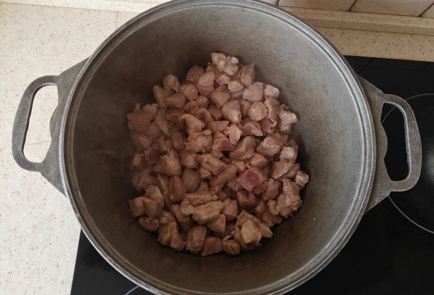 Фото шага рецепта Тушеная свинина с овощами 175764 шаг 2  