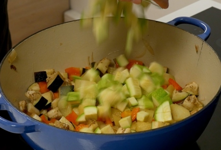 Дачное рагу из молодых овощей, пошаговый рецепт с фото от автора Юлия Олейник