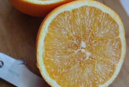 Фото шага рецепта Творожные оладьи с апельсиновой цедрой 173453 шаг 3  