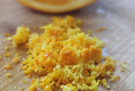 Фото шага рецепта Творожные оладьи с апельсиновой цедрой 173453 шаг 6  