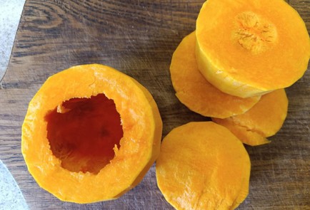 Фото шага рецепта Тыква печеная с чечевицей и изюмом 190711 шаг 3