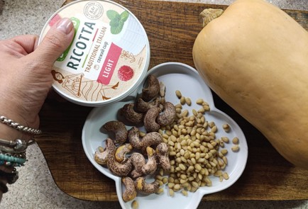 Фото шага рецепта Тыква с сыром и орехами 190727 шаг 1