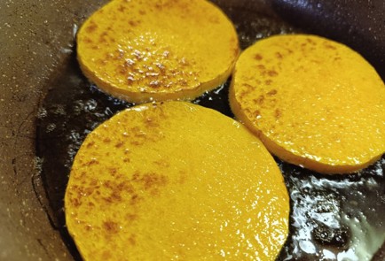 Фото шага рецепта Тыква с сыром и орехами 190727 шаг 6