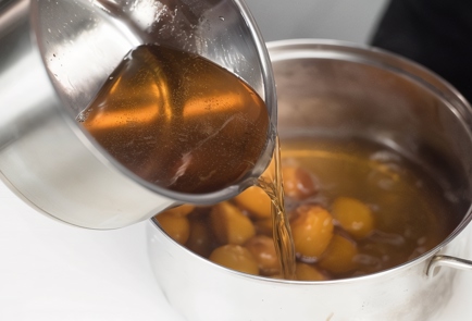 Фото шага рецепта Варенье из абрикосов с косточками внутри 138522 шаг 16  