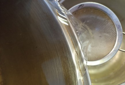 Фото шага рецепта Варенье из айвы на зиму 190829 шаг 3  