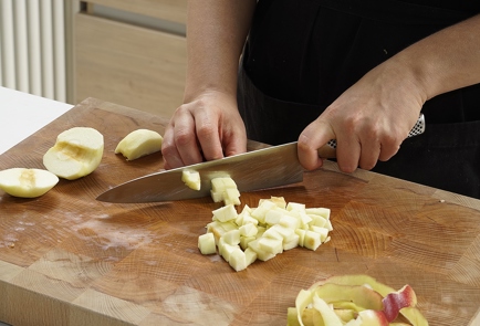 Фото шага рецепта Варенье из черноплодной рябины и клюквы на яблочном соке 152737 шаг 4  