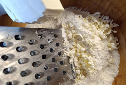 Фото шага рецепта Королевская ватрушка с яблоками 190836 шаг 7  