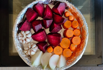 Фото шага рецепта Винегрет из печеных овощей с горчичной заправкой 174253 шаг 5  