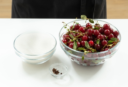 Варенье-пятиминутка из вишни без косточек на зиму: рецепт - Лайфхакер