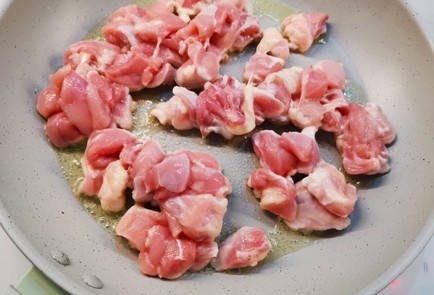 Фото шага рецепта Вок с курицей 190888 шаг 4  