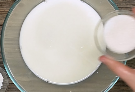 Фото шага рецепта Воздушные тонкие блины на молоке 36589 шаг 1  