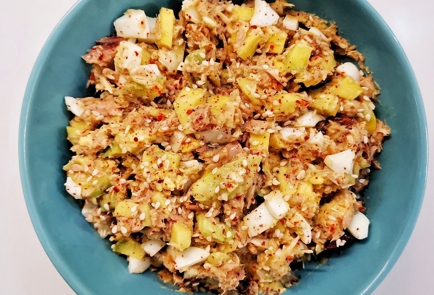 Фото шага рецепта Яичный салат с тунцом и авокадо 152751 шаг 12  