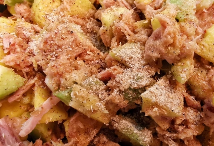 Фото шага рецепта Яичный салат с тунцом и авокадо 152751 шаг 6  