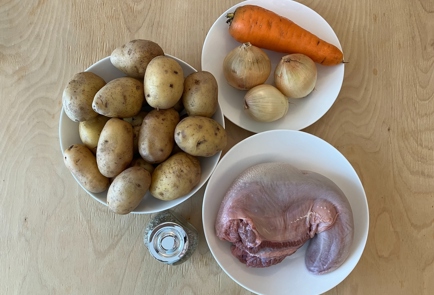 Фото шага рецепта Язык с картофелем и морковью запеченный в духовке 174089 шаг 1  
