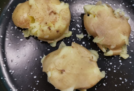 Фото шага рецепта Запеченный картофель с сыром и баклажанами 152350 шаг 3  