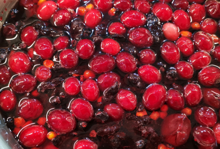 Фото шага рецепта Зимний морс из множества ягод 152005 шаг 4  